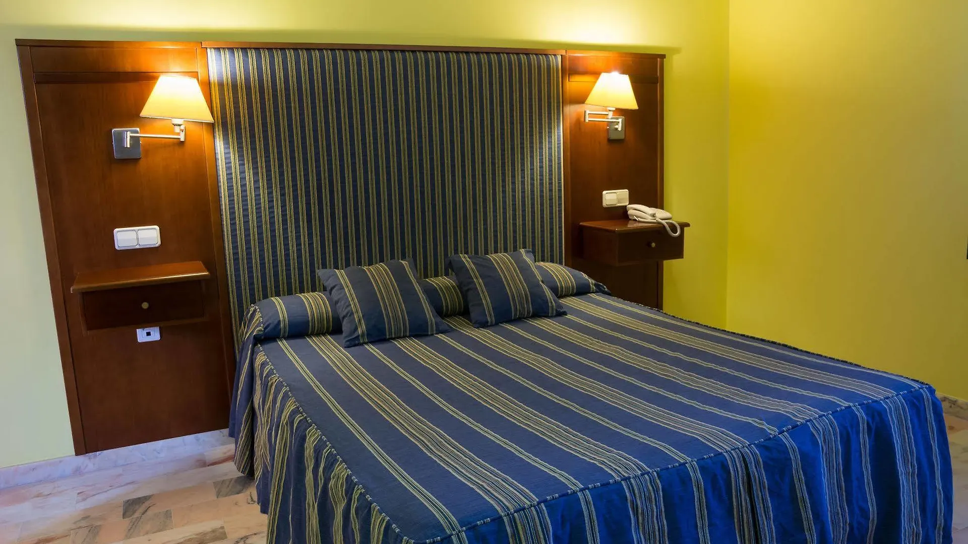 Bluesea Costa Serena Torremolinos 3*,  Spagna